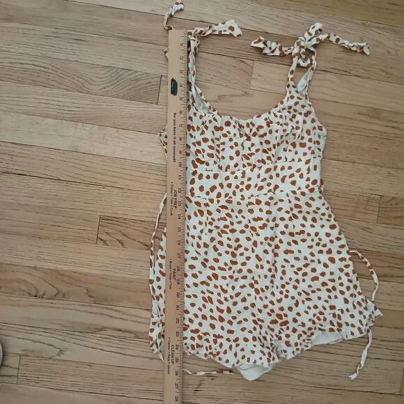 Women's Small Romper Jumper One Piece Summer Shorts String Straps Animal Print - Picture 14 of 16